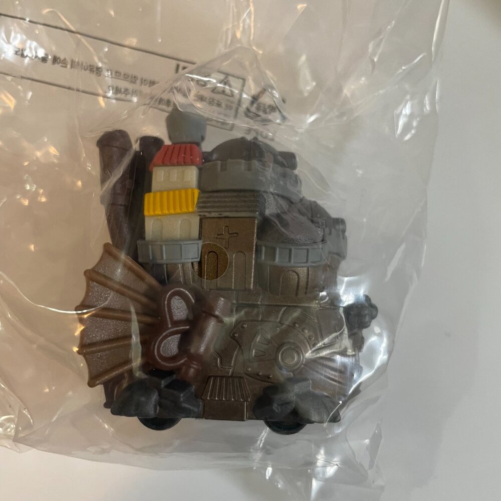 Studio Ghibli - Howl's Moving Castle - Takara Tomy - Dream Tomica - Diecast - Picture 4 of 7